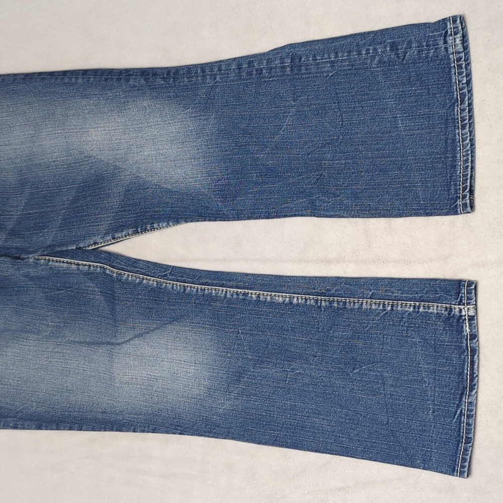 Silver Jeans Suki Bootcut Capris Women's Distressed Embroidered Size 31 - Picture 4 of 7